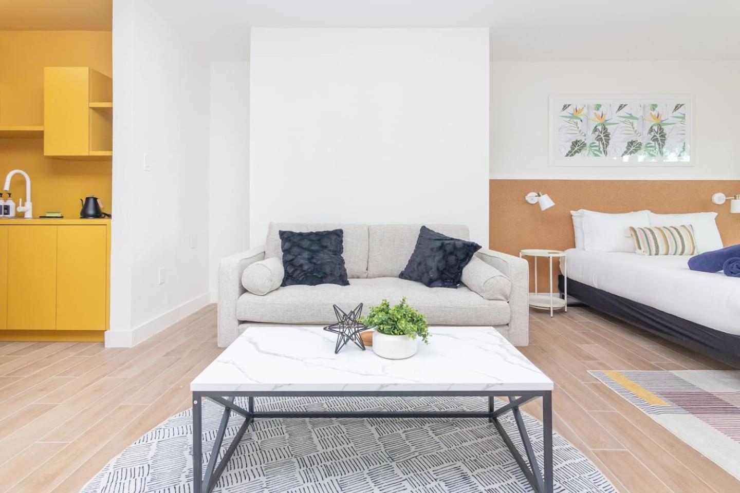 Large Stylish Studio Apartment In El Portal #3 迈阿密 外观 照片